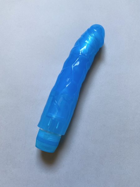 New Blue Silicone Realistic VIBRATOR Battery Operpated